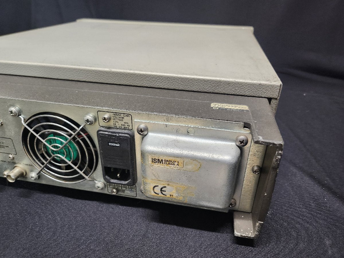 HP 8656B Signal Generator 0.1-990MHz Opt.001 [j1158788484]