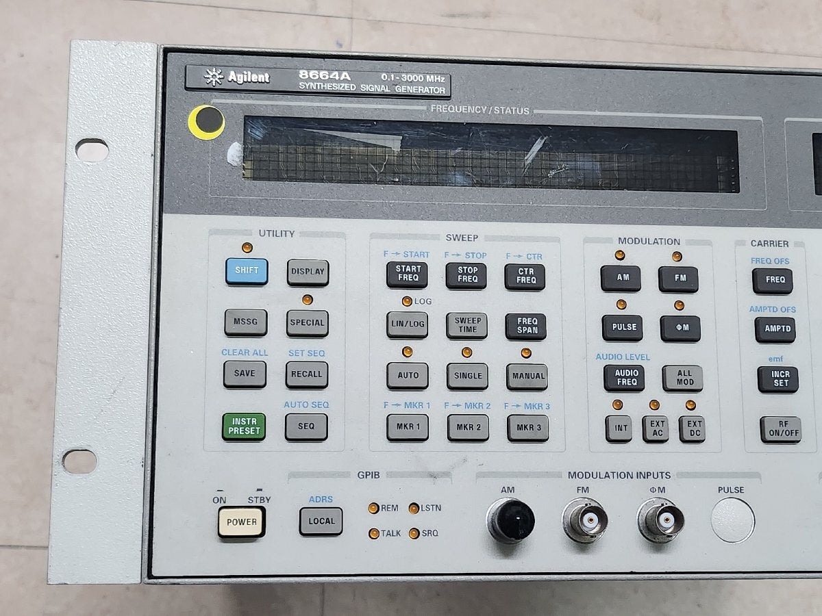 Agilent 8664A Synthesized Signal Generator 100kHz-3GHz Opt.001 004 010 [l1158799339]