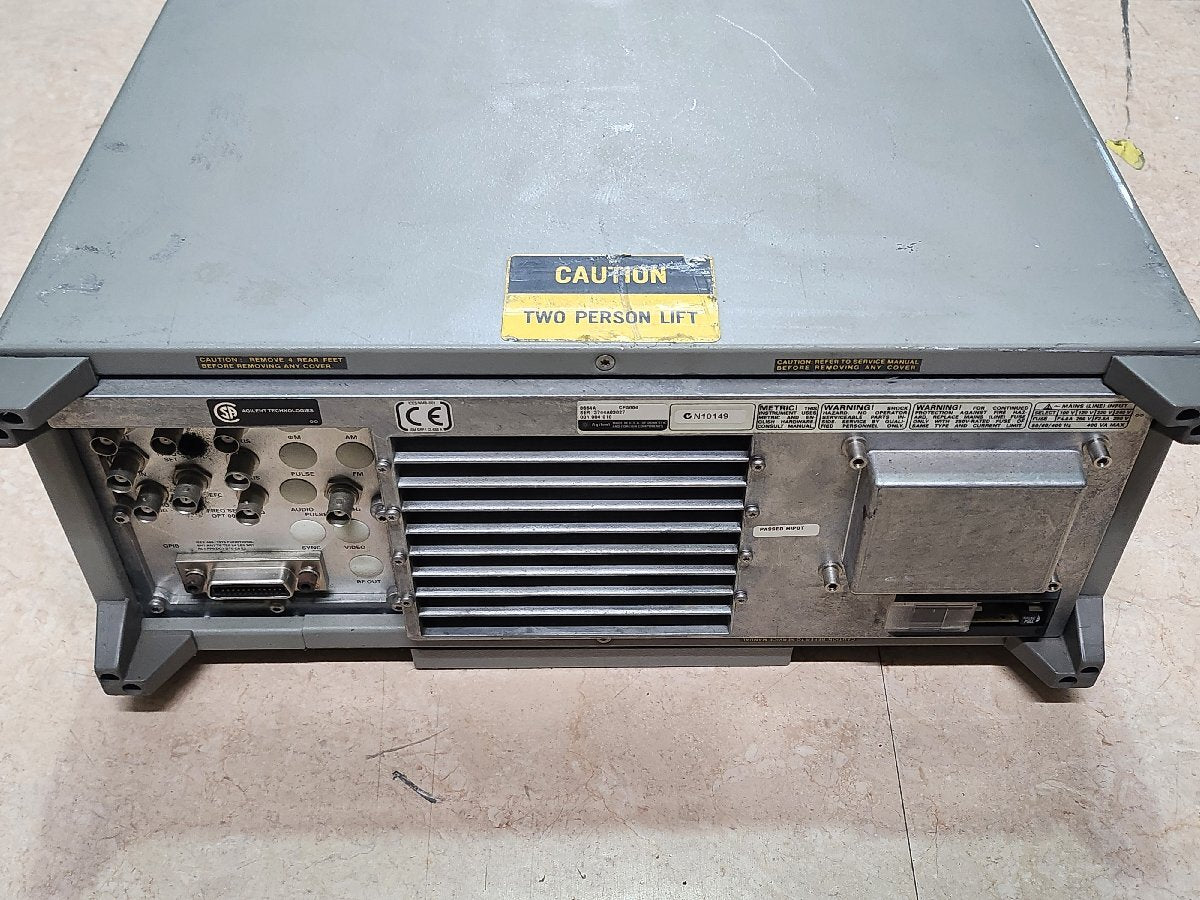 Agilent 8664A Synthesized Signal Generator 100kHz-3GHz Opt.001 004 010 [l1158799339]