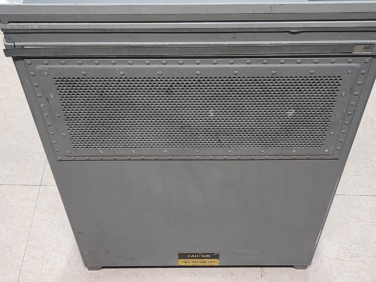 Agilent 8664A Synthesized Signal Generator 100kHz-3GHz Opt.001 004 010 [l1158799339]