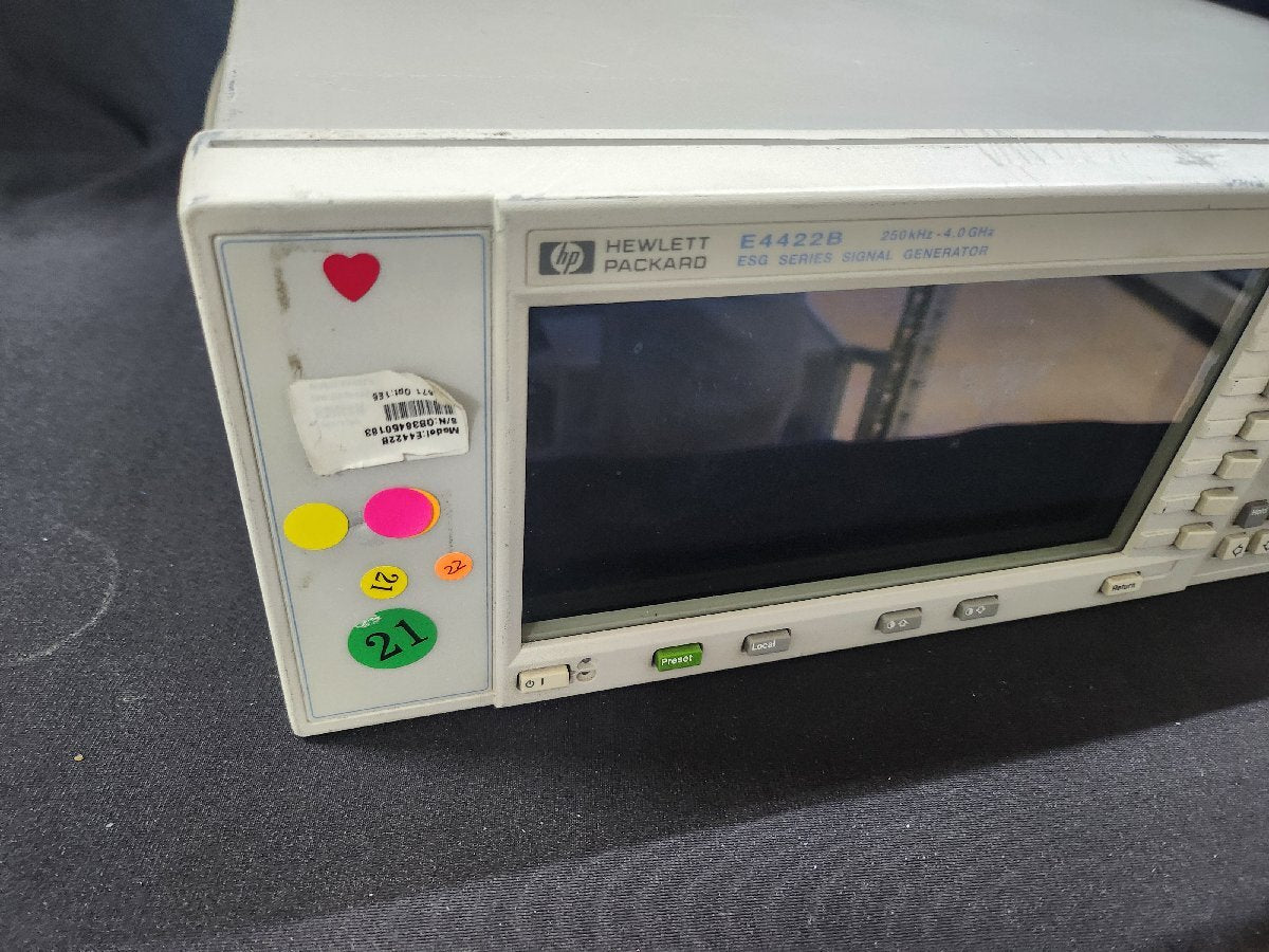 HP E4422B Signal Generator 250kHz-4GHz [g1159099740]