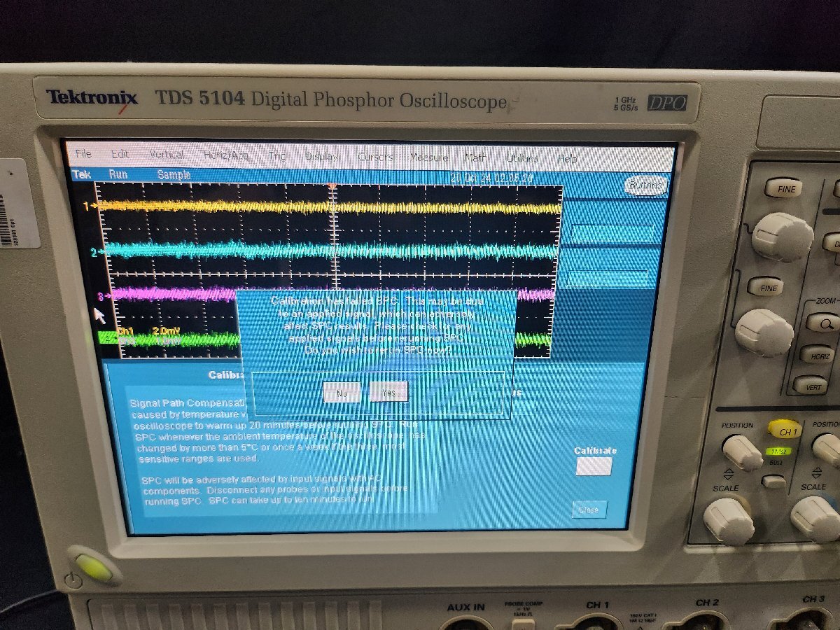 Tektronix TDS5104 Digital Phosphor Oscilloscope 1GHz 4CH (for parts or not working) [c1159101919]