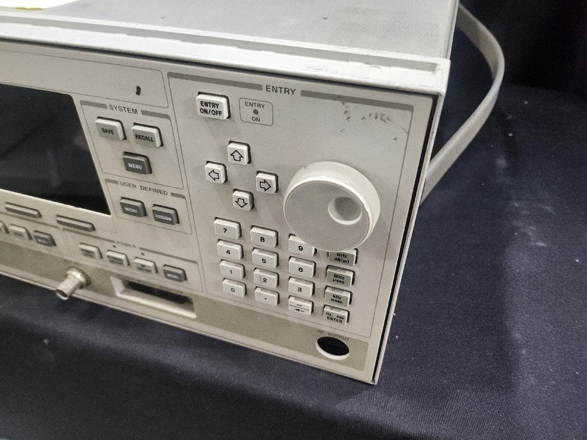 HP 83630L Swept CW Generator 10MHz-26.5GHz [b1159215314]