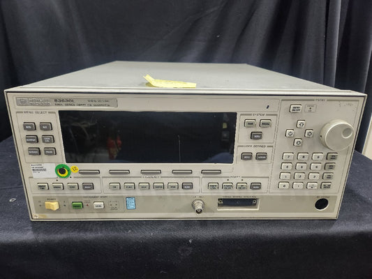 HP 83630L Swept CW Generator 10MHz-26.5GHz [b1159215314]