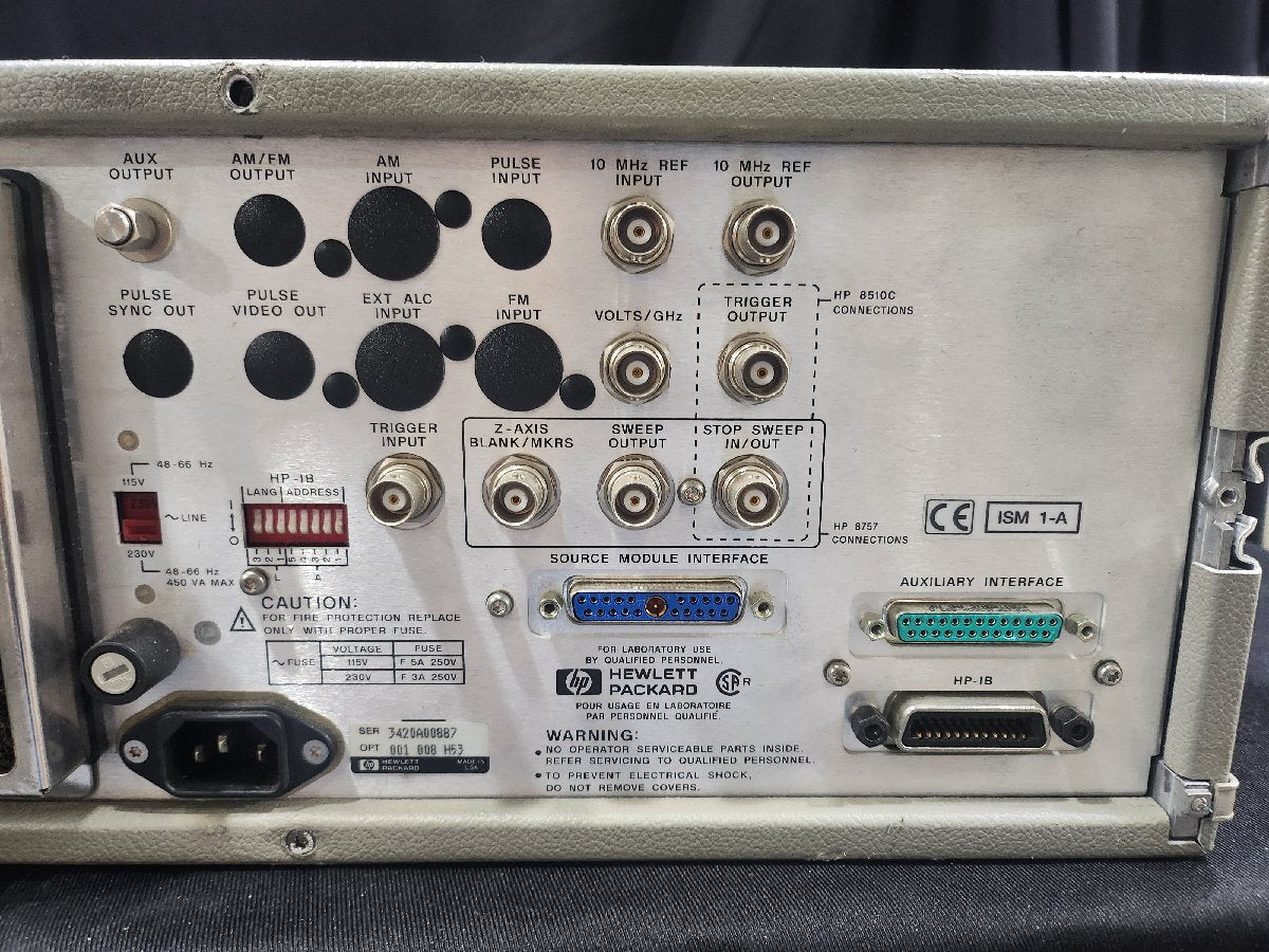 HP 83630L Swept CW Generator 10MHz-26.5GHz [b1159215314]