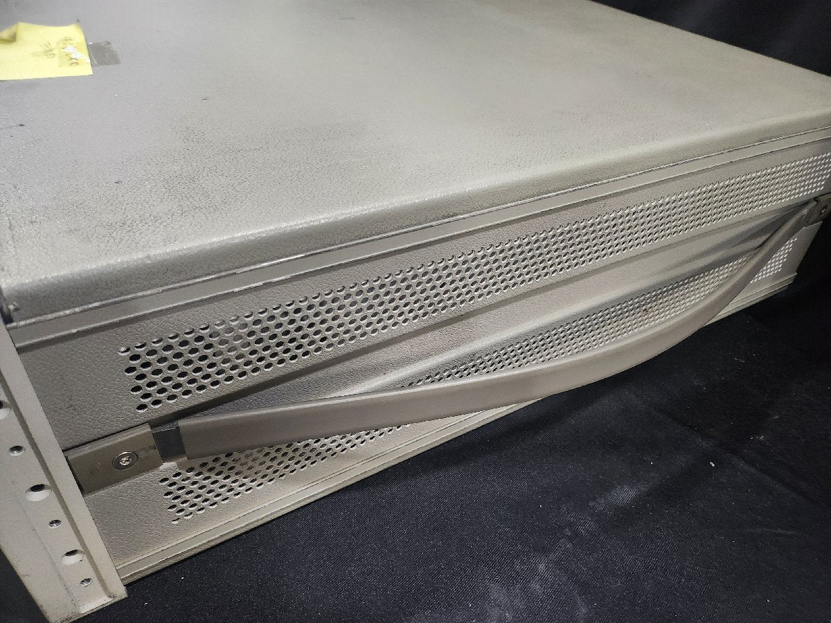 HP 83630L Swept CW Generator 10MHz-26.5GHz [b1159215314]