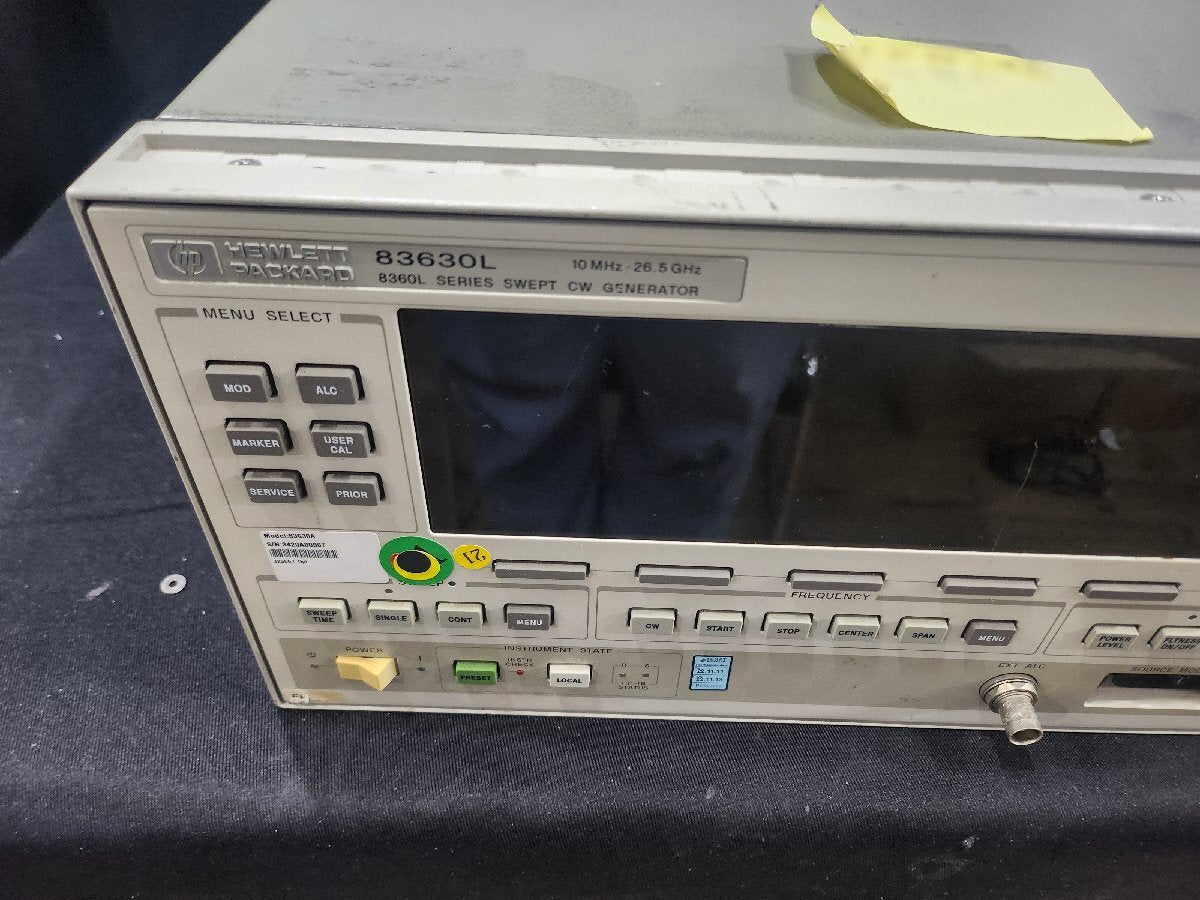 HP 83630L Swept CW Generator 10MHz-26.5GHz [b1159215314]