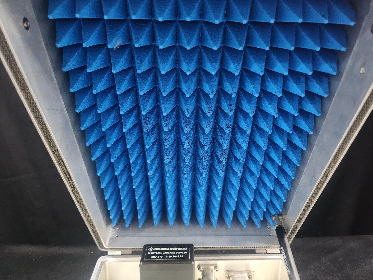 Rohde & Schwarz CMU-Z10/Z11/Z12 Broadband Antenna Coupler RF Shielded Chamber [1159186497]