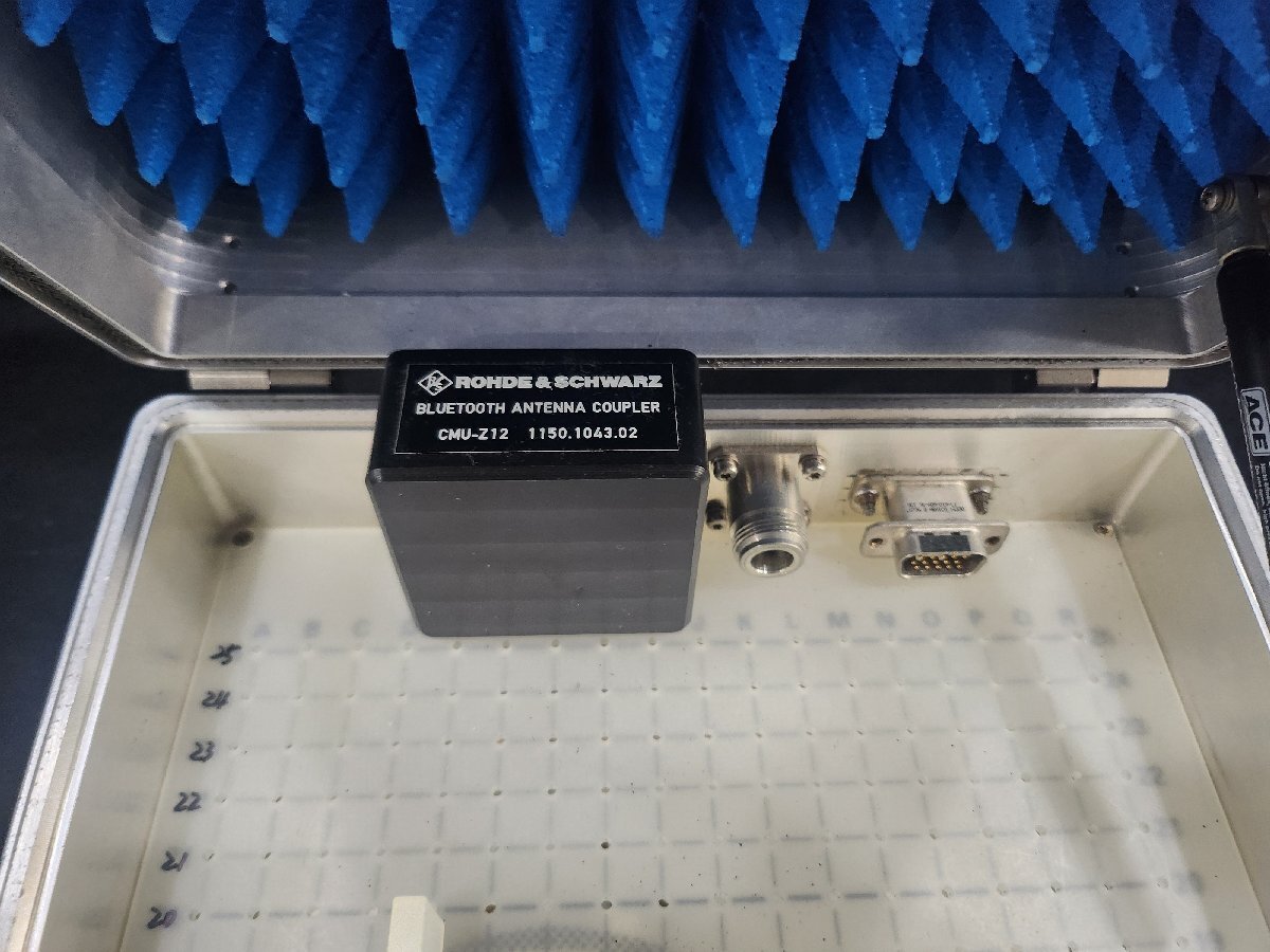 Rohde & Schwarz CMU-Z10/Z11/Z12 Broadband Antenna Coupler RF Shielded Chamber [1159186497]