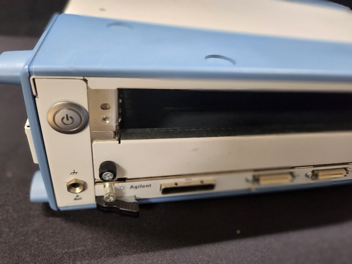 Agilent M9502A AXIe 2-Slot Chassis [v1159238053]
