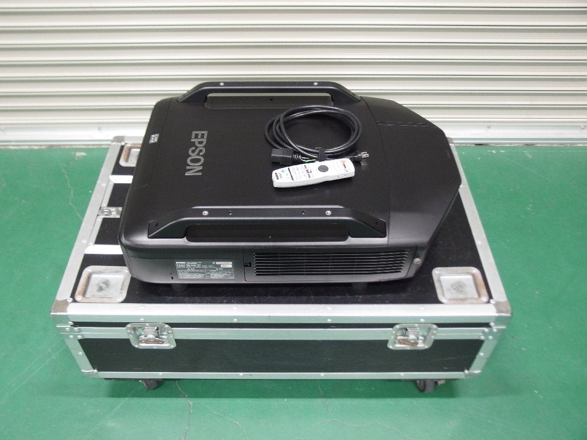 EPSON EB-Z8450WU 3LCD Projector [u1159414118]