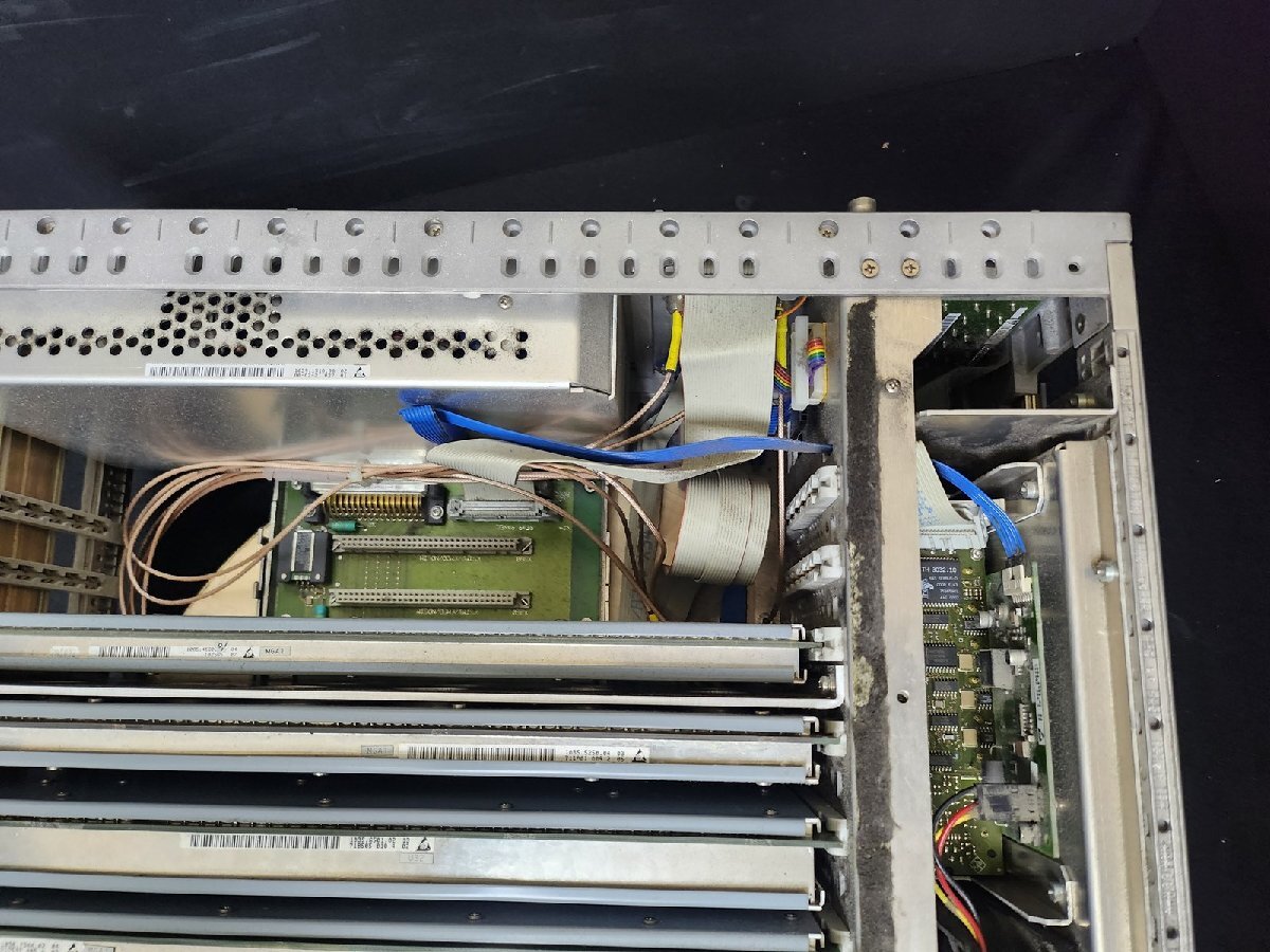 Rohde & Schwarz SMIQ06B Vector Signal Generator 300kHz-6.4GHz (for parts) [k1159775610]