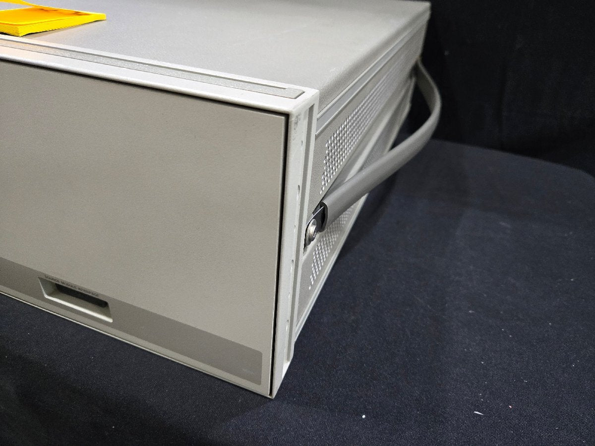HP 83651B Synthesized Sweeper 10MHz-50GHz (for parts or not working) [g1159904208]