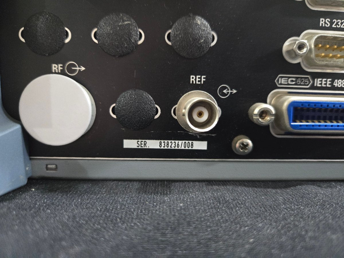 R&S SMIQ03B Signal Generator 300kHz-3.3GHz (for parts or not working) [o1159905414]