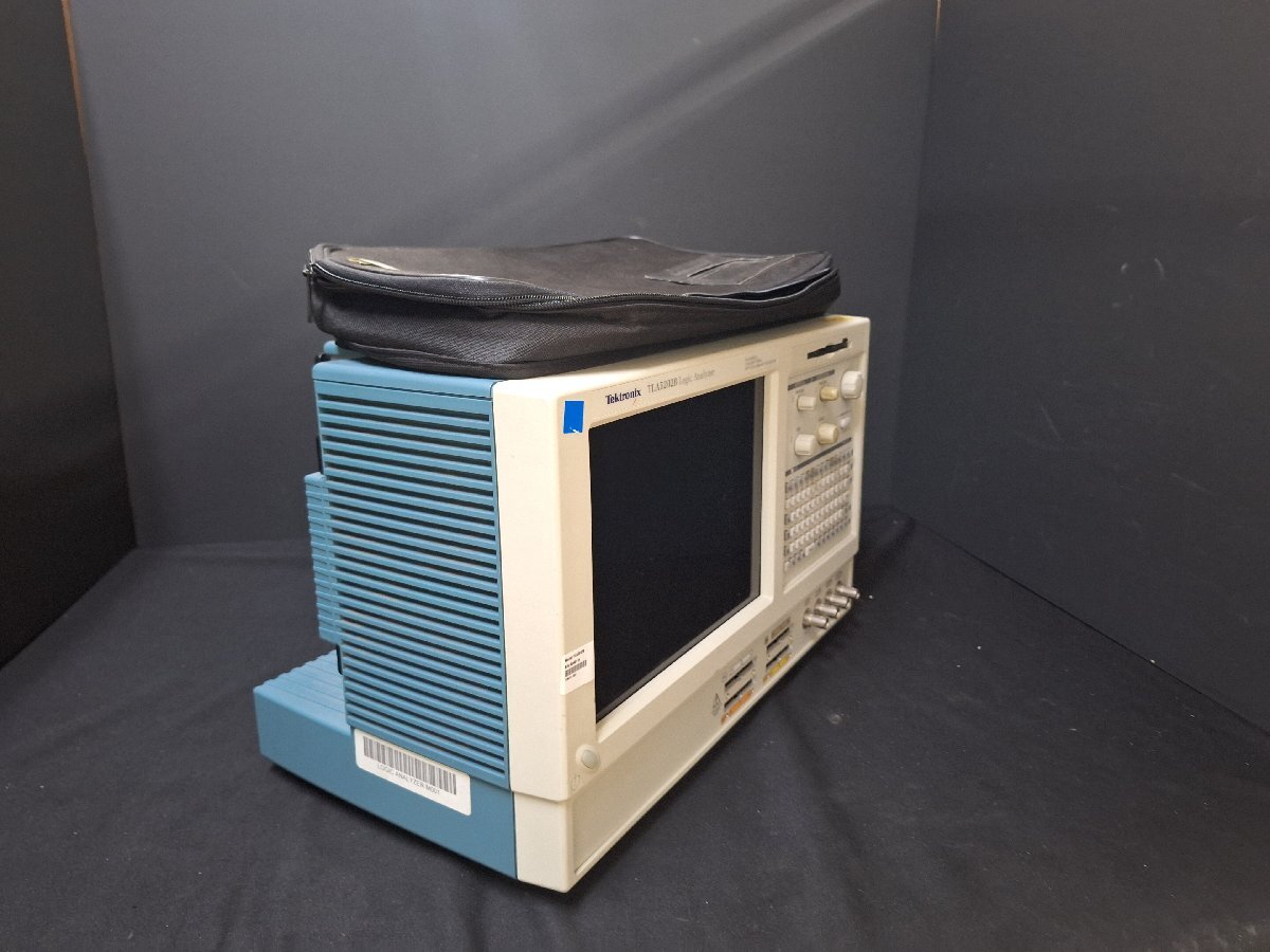 Tektronix TLA5202B Logic Analyzer 68ch 2GHz [m1160182853]