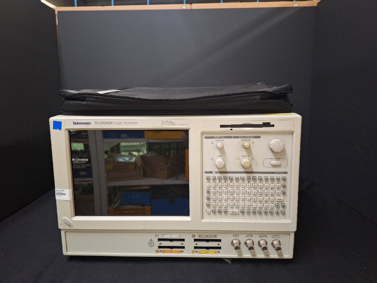 Tektronix TLA5202B Logic Analyzer 68ch 2GHz [m1160182853]