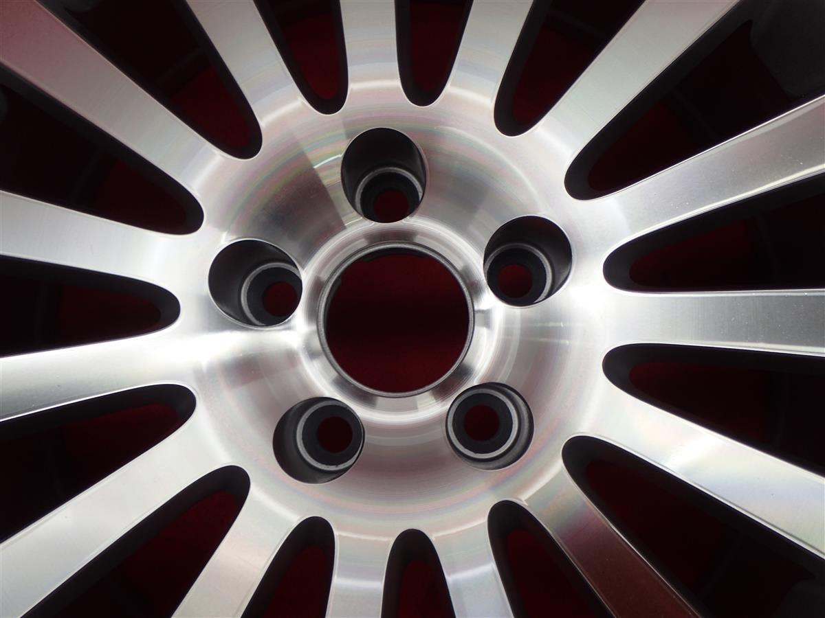 ALFAROMEO 159 Genuine Wheels 7.5J 17 Inch PCD110 5 Holes +41 Hub 65 60690481 [r1160175036]