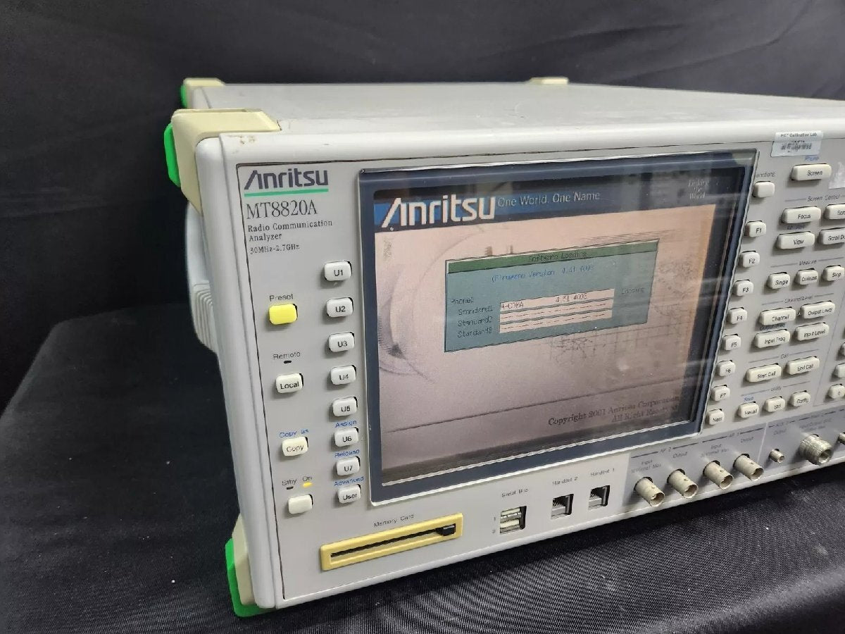 Anritsu MT8820A Radio Communication Analyzer Opt. 01 11 for Parts (for parts) [q1161007071]