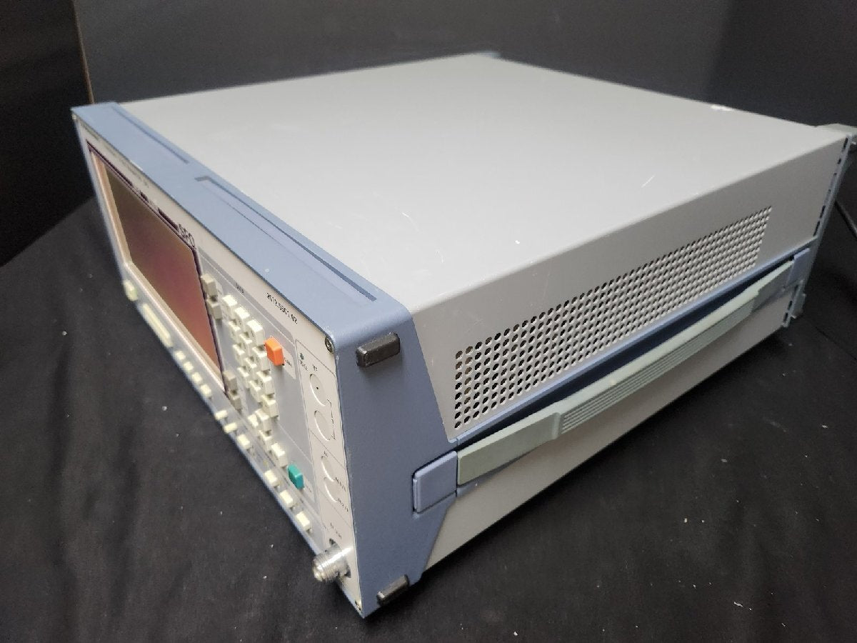R&S SFQ TV Test Transmitter [v1161088792]