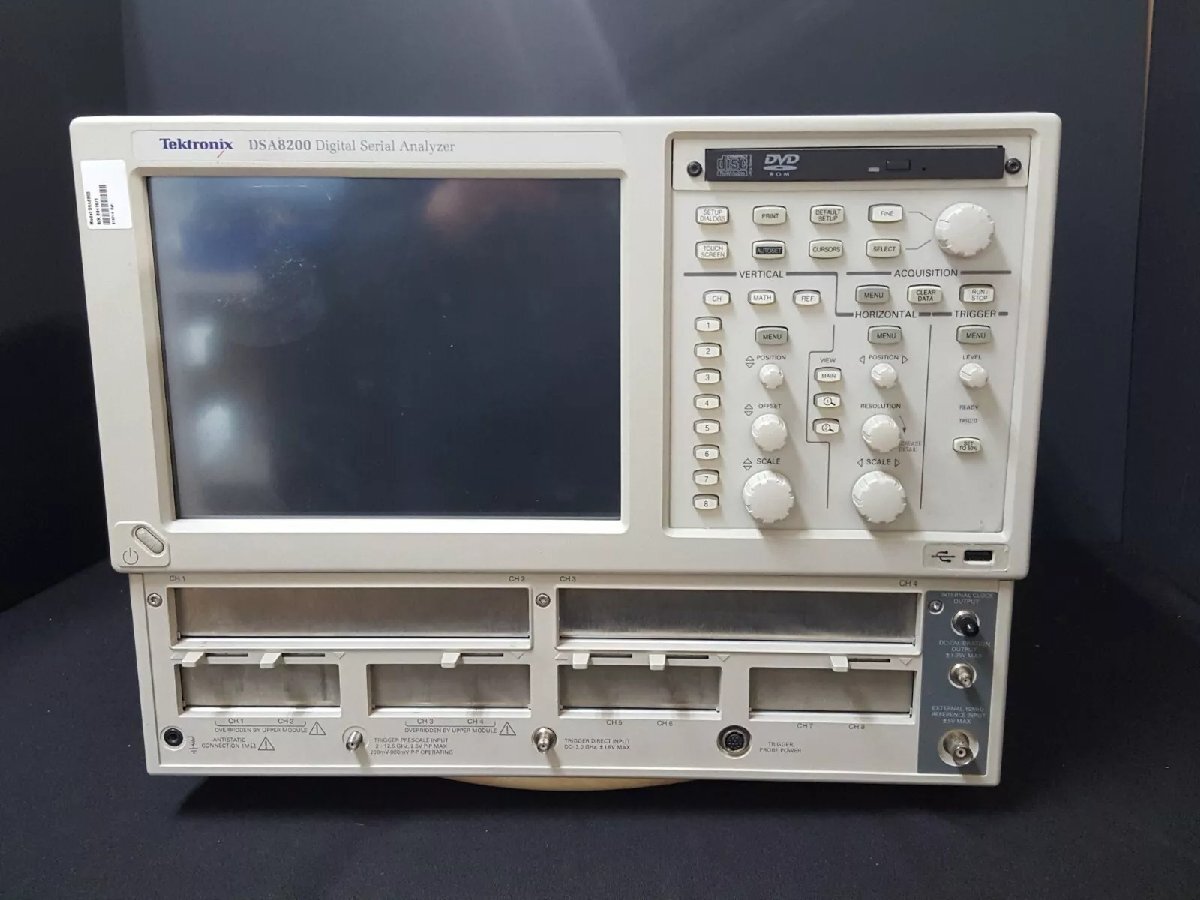 Tektronix DSA8200 Digital Serial Analyzer Sampling Oscilloscope [v1163189320]