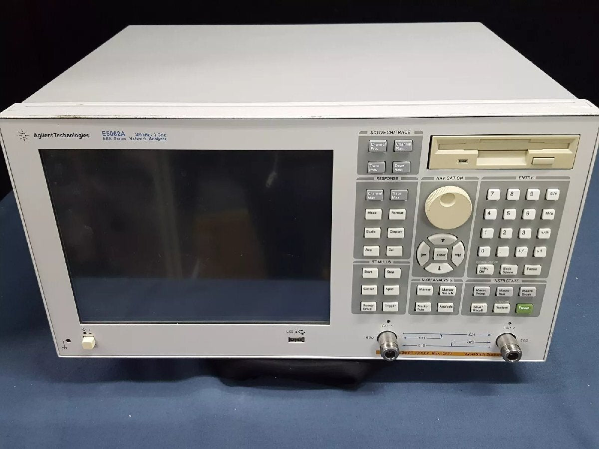 Agilent E5062A ENA Network Analyzer 300kHz-3GHz Opt. 250 016 [v1163203271]