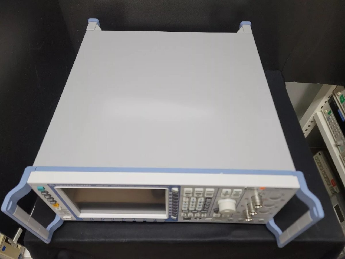 NBC R&S CMW500 Wideband Radio Communication Tester [q1163767611]