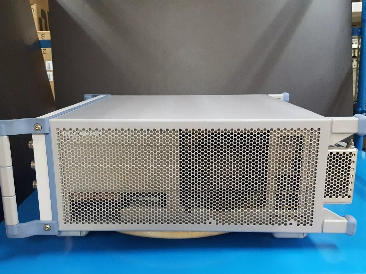 NBC R&S CMW500 Wideband Radio Communication Tester [n1163765712]