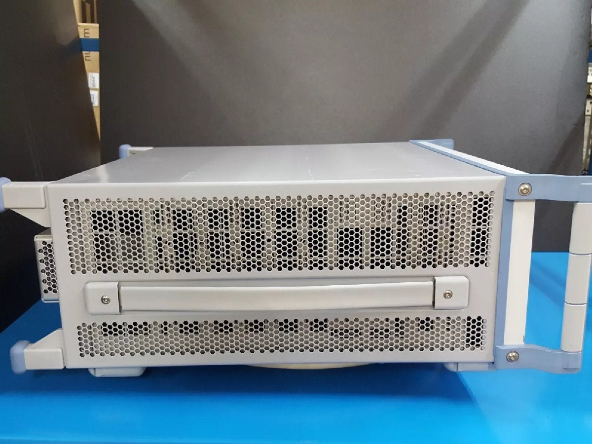 NBC R&S CMW500 Wideband Radio Communication Tester [n1163765712]