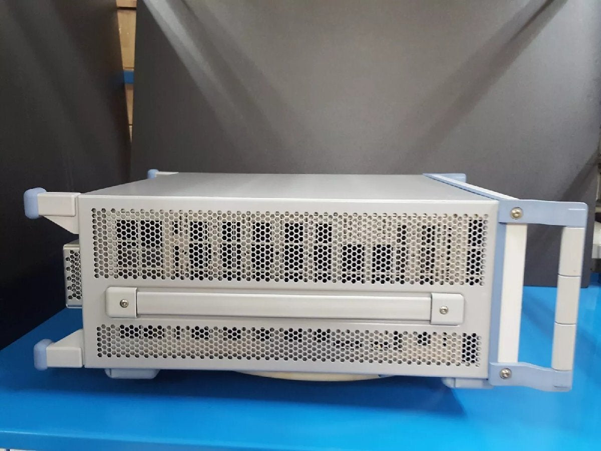 NBC R&S CMW500 Wideband Radio Communication Tester [k1163762480]