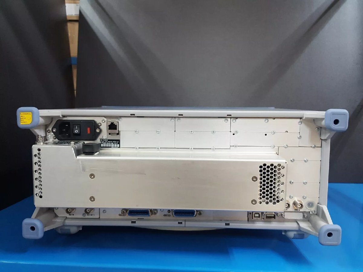 NBC R&S CMW500 Wideband Radio Communication Tester [k1163762480]