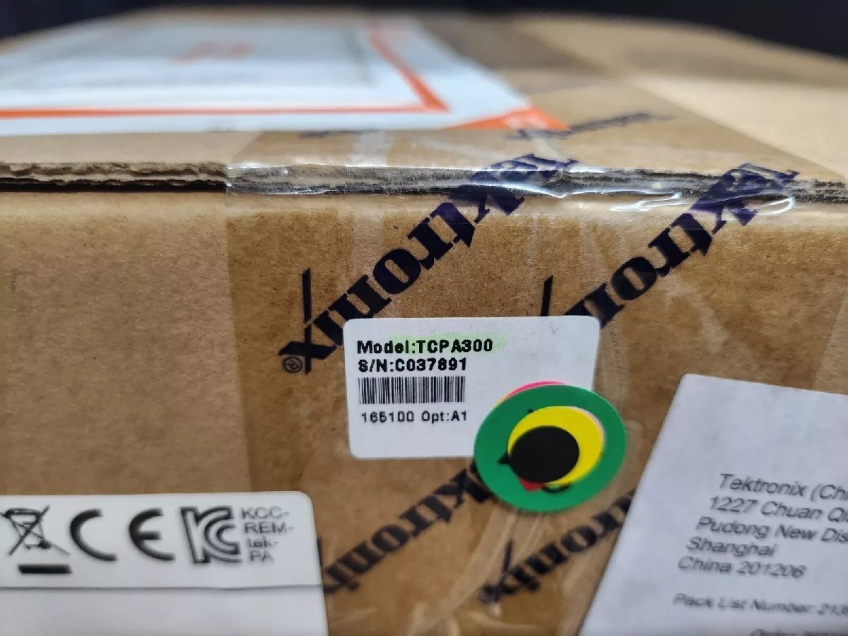 Tektronix TCPA300 Current Probe Amplifier [v1163954374]