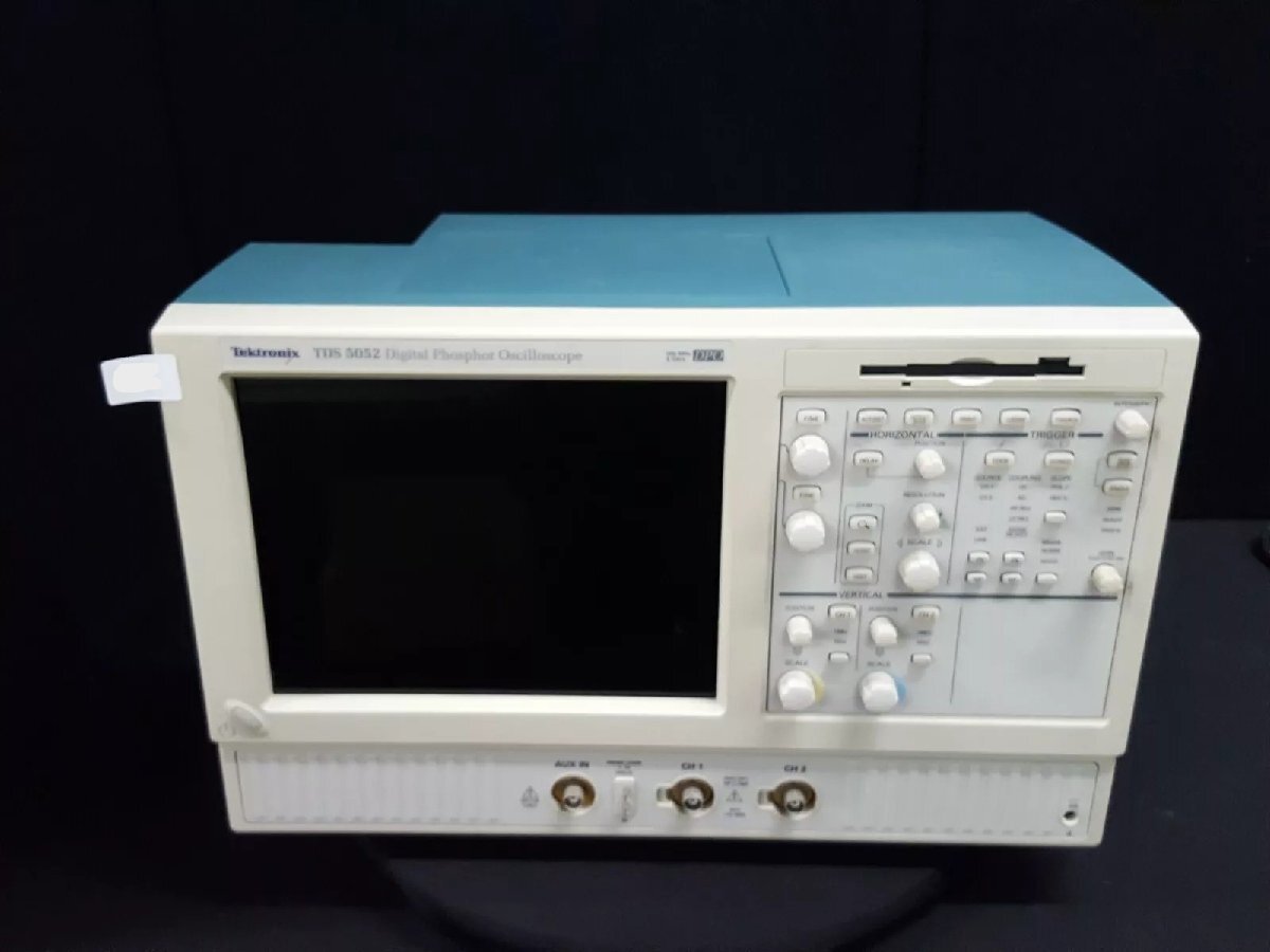 Tektronix TDS5052 Digital Phosphor Oscilloscope 500MHz 2ch 5GS/s [k1164277013]