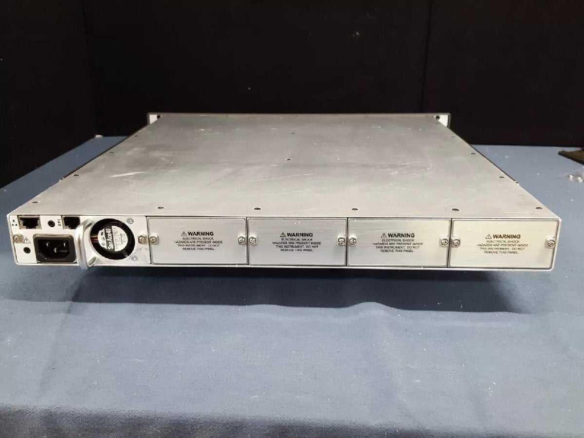 Tektronix TG8000 Multi-Format Video Test Signal Generator [m1164788355]