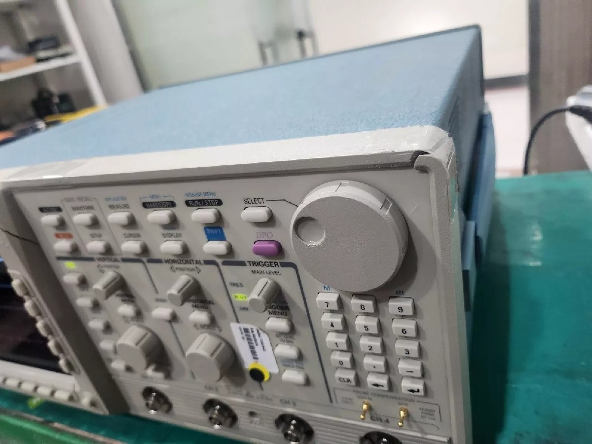 Tektronix TDS784D Digital Oscilloscope 1GHz 4ch 4GS/s (for parts or not working) [h1164964725]