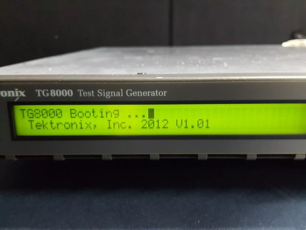 Tektronix TG8000 Multiformat Video Test Signal Generator [k1164966796]