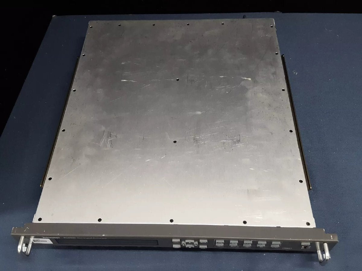 Tektronix TG8000 Multiformat Video Test Signal Generator [k1164966796]