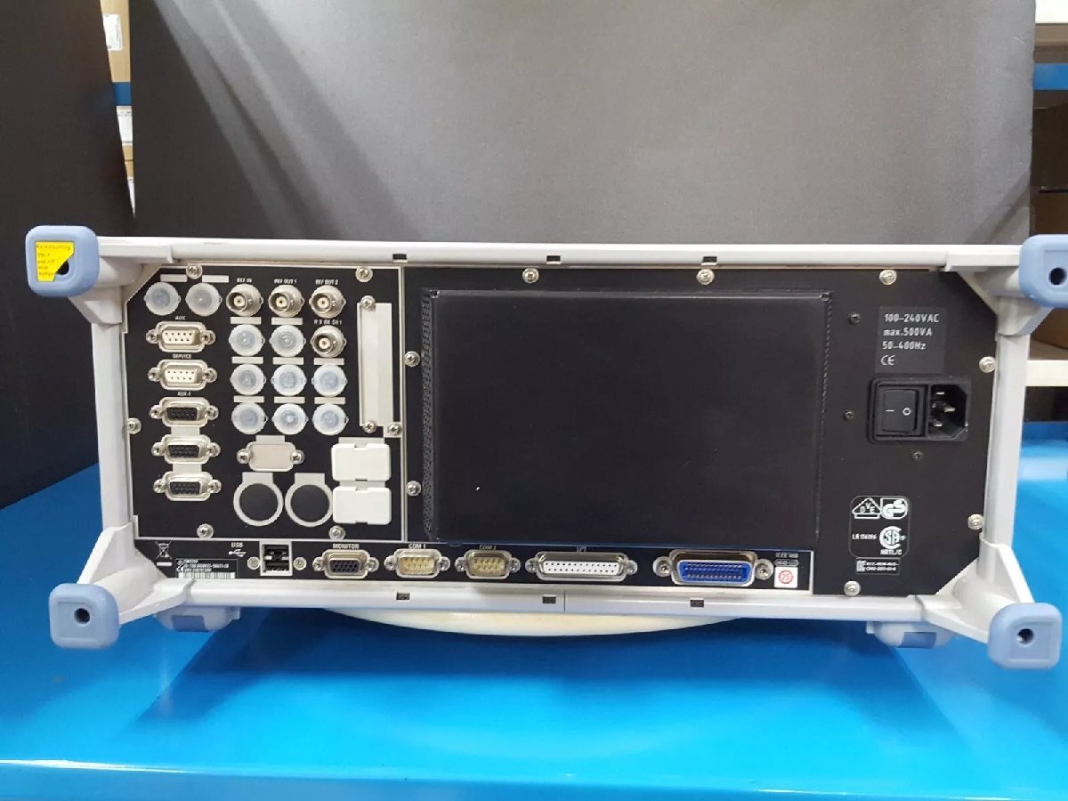 Rohde & Schwarz CMU300 Universal Radio Communications Tester (as-is) [q1165120174]