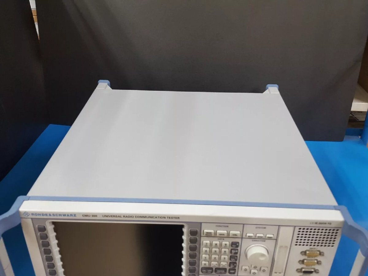 Rohde & Schwarz CMU300 Universal Radio Communications Tester (as-is) [q1165120174]
