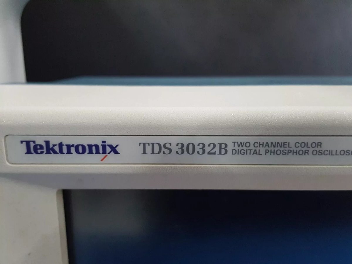 Tektronix TDS3032B Color Digital Oscilloscope 300MHz 2ch [j1165127071]