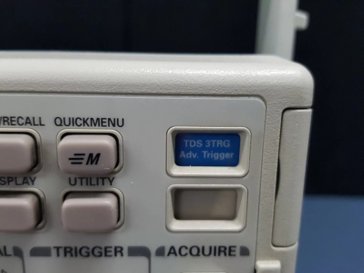 Tektronix TDS3032B Color Digital Oscilloscope 300MHz 2ch [j1165127071]