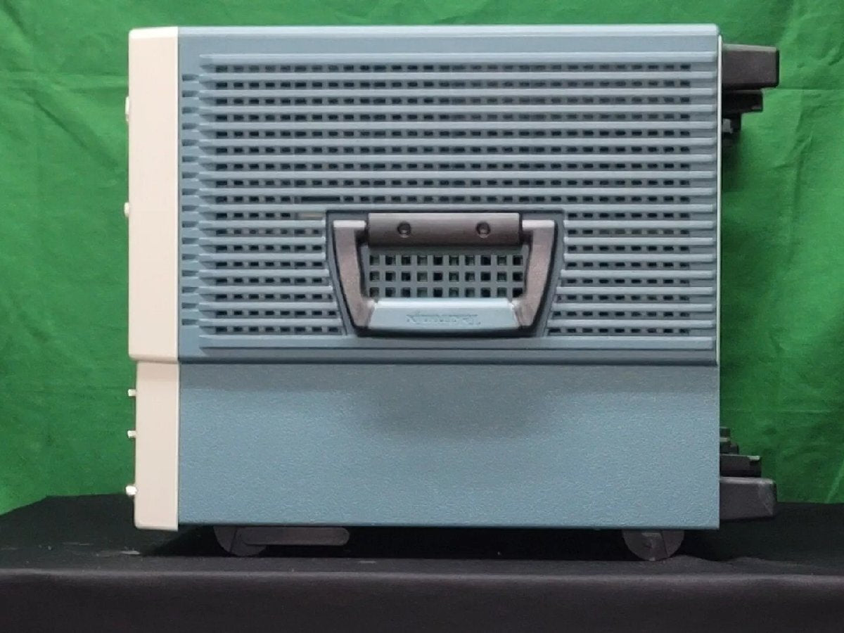Tektronix CSA8000B Communications Signal Analyzer (as-is) [u1165270512]