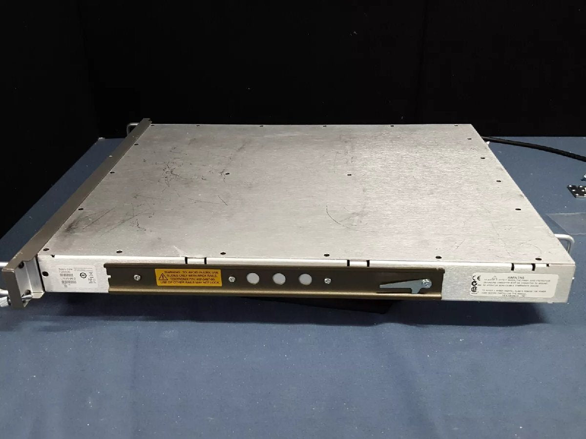 Tektronix TG8000 Multiformat Video Test Signal Generator [b1165261881]