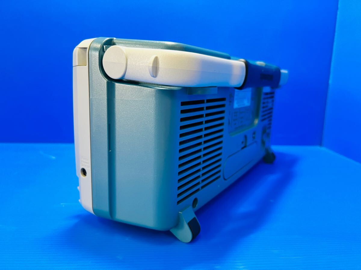 Tektronix DPO2004B Digital Phosphor Oscilloscope [p1165789279]