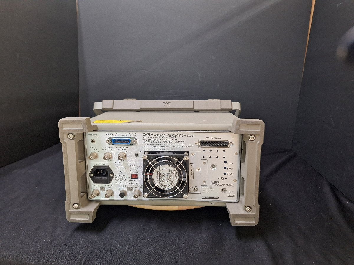 HP 8565E Spectrum Analyzer 30Hz to 50GHz Opt. 001 005 006 007 008 [l1170259438]