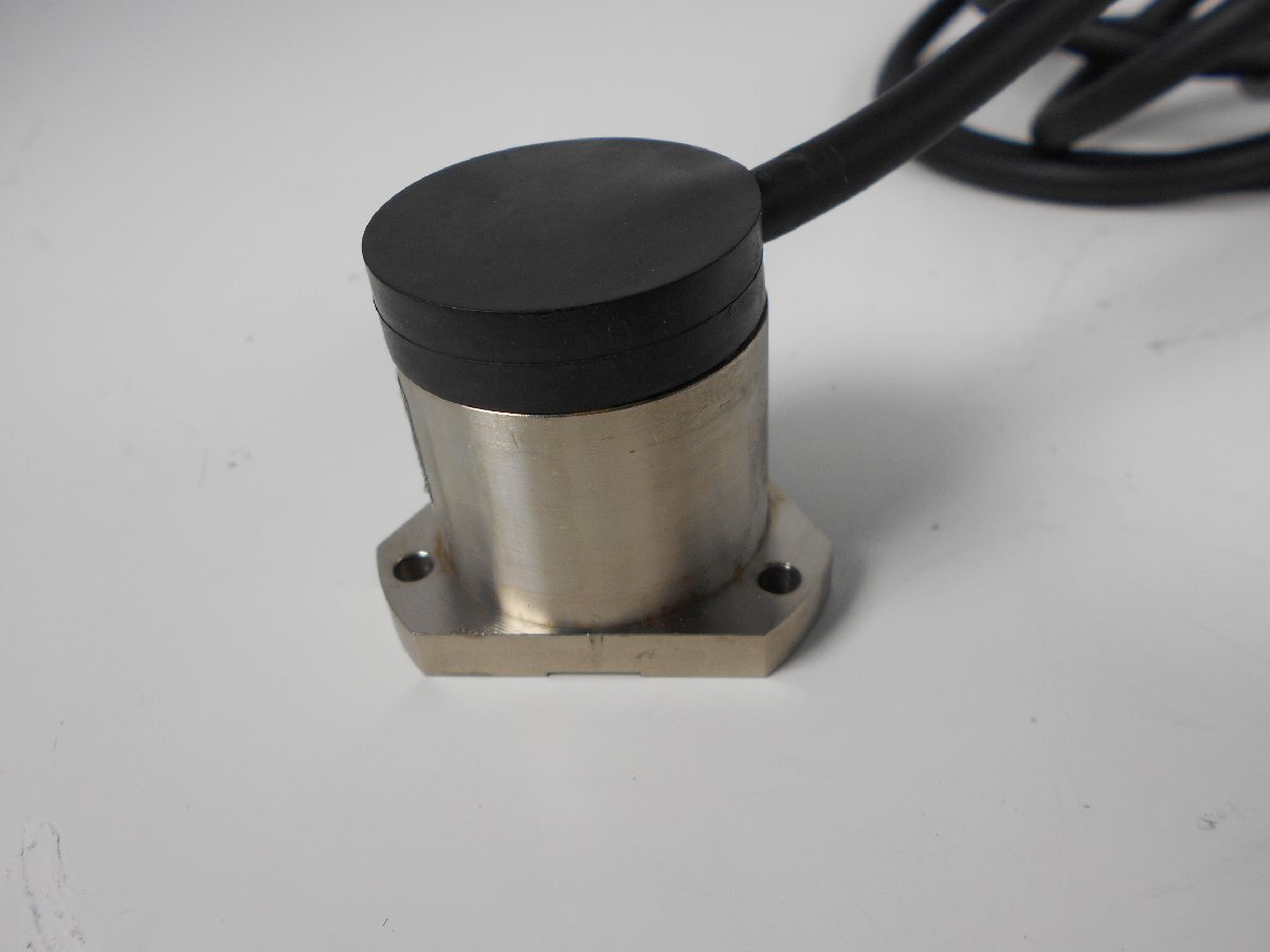 RION LS-20C Servo-type Accelerometer [q1170379110]
