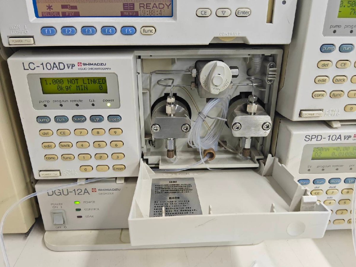SHIMADZU LC-10ADVP Liquid Chromatograph [k1170554014]