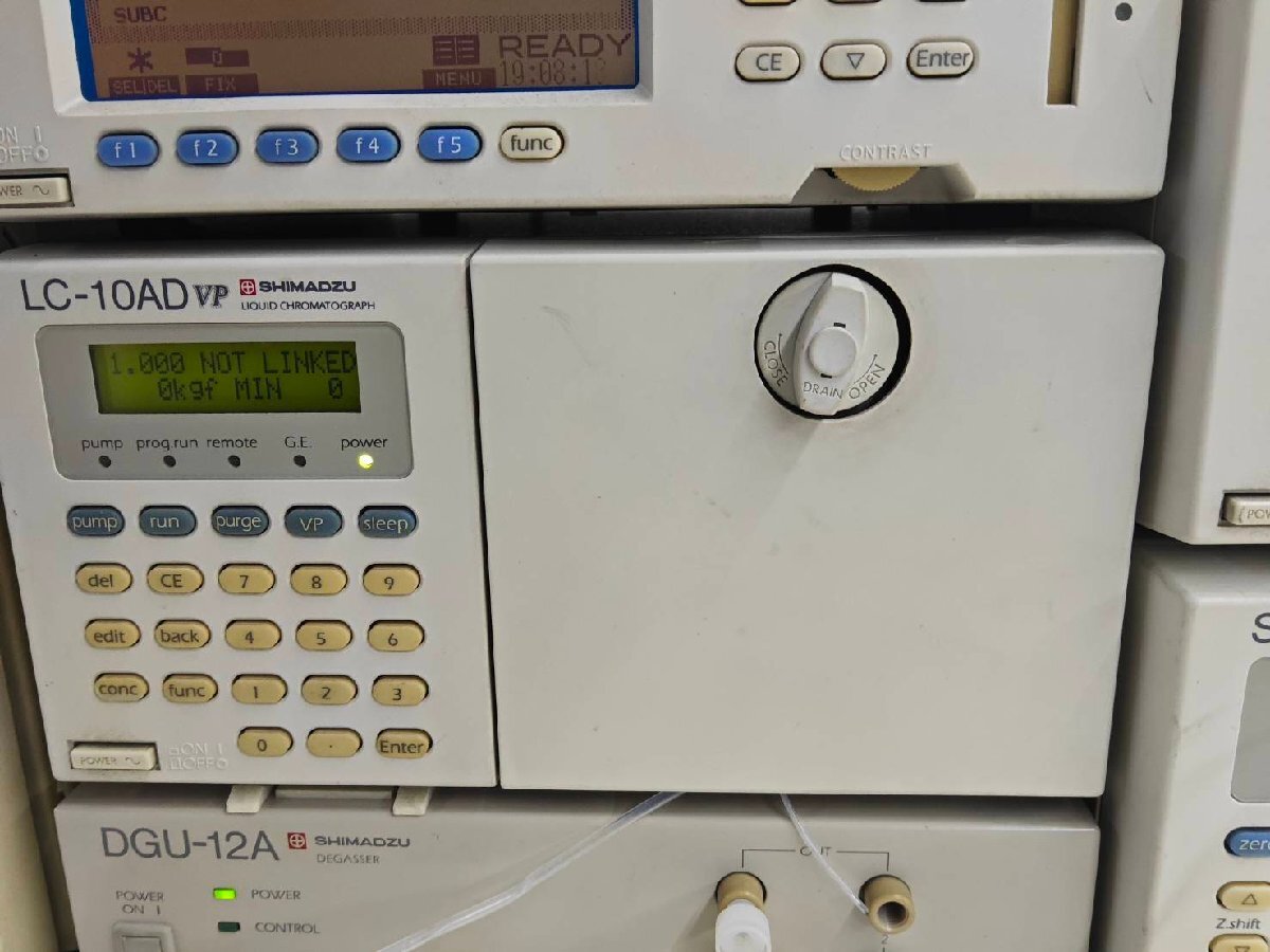 SHIMADZU LC-10ADVP Liquid Chromatograph [k1170554014]