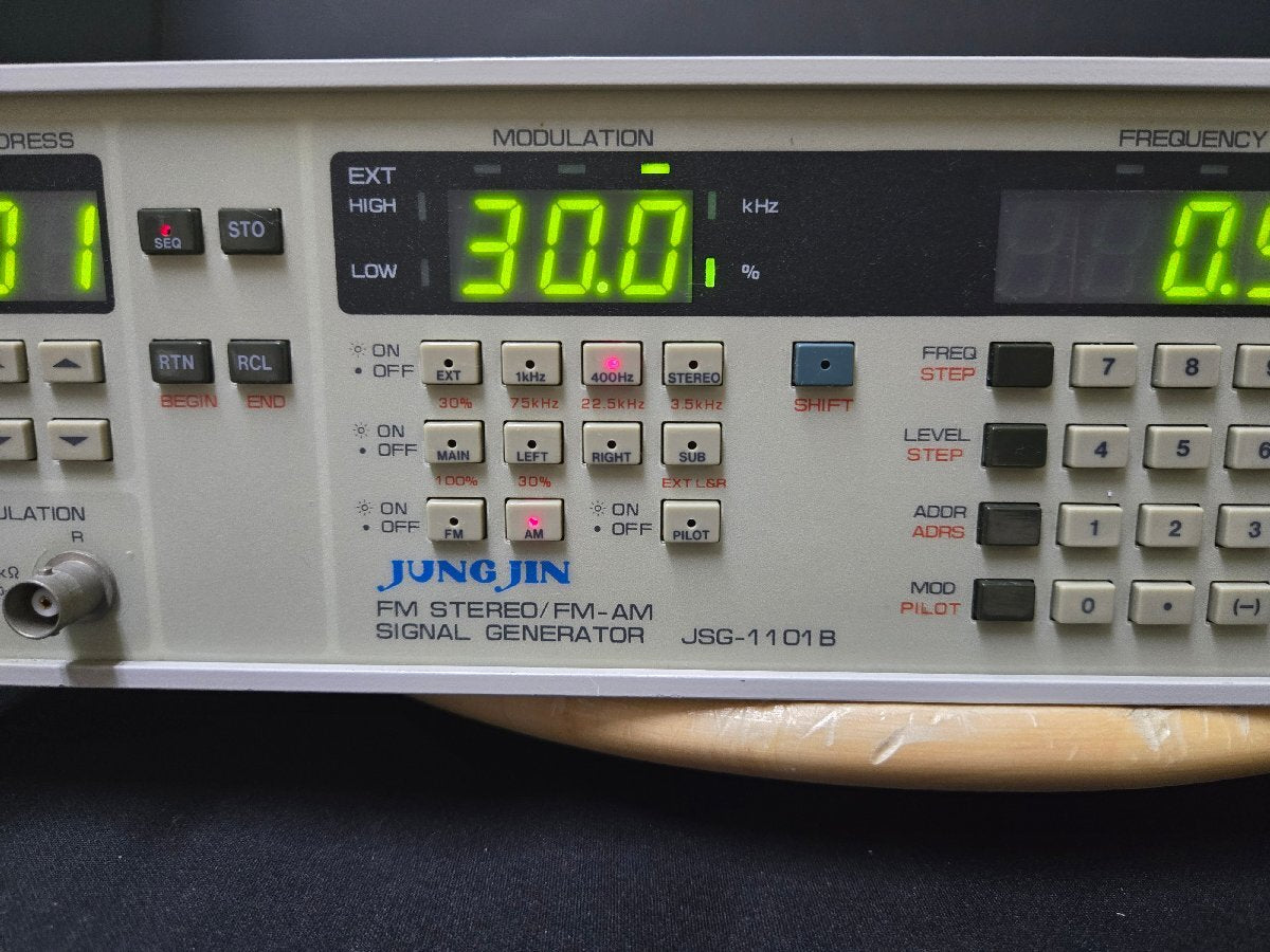 NBC Jung Jin JSG-1101B FM Stereo Signal Generator [s1170599932]