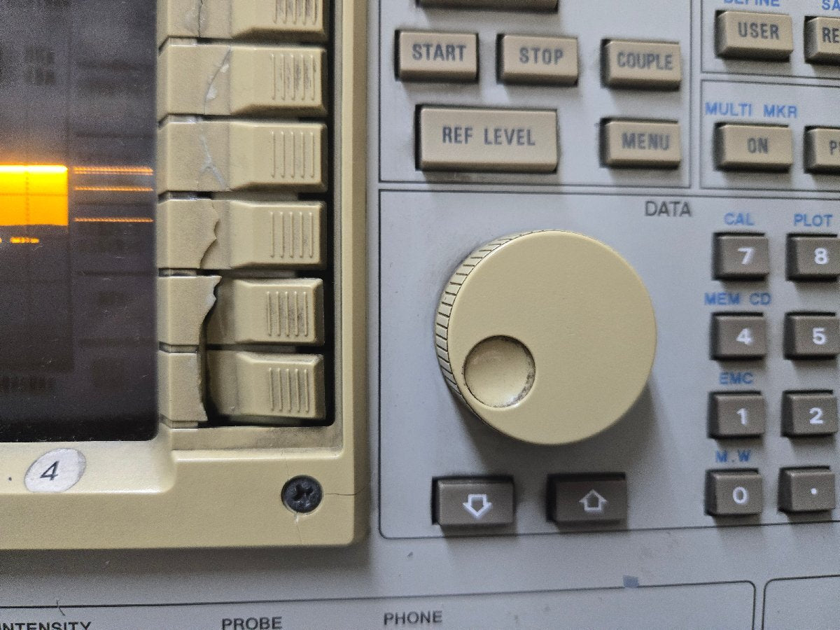 Advantest R3261C Spectrum Analyzer 9kHz-2.6GHz (as-is) [k1170591407]