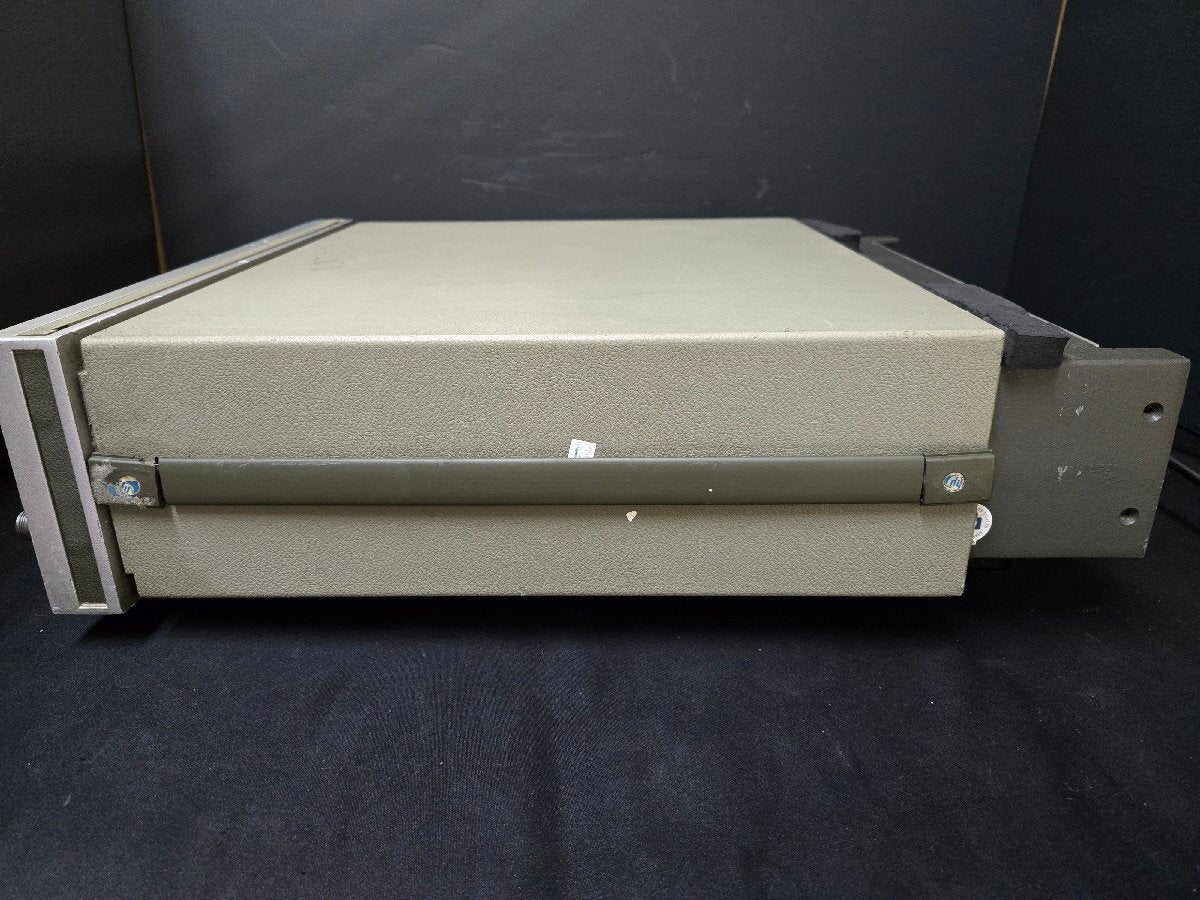 HP 8656B Signal Generator 0.1 - 990MHz [d1170608513]